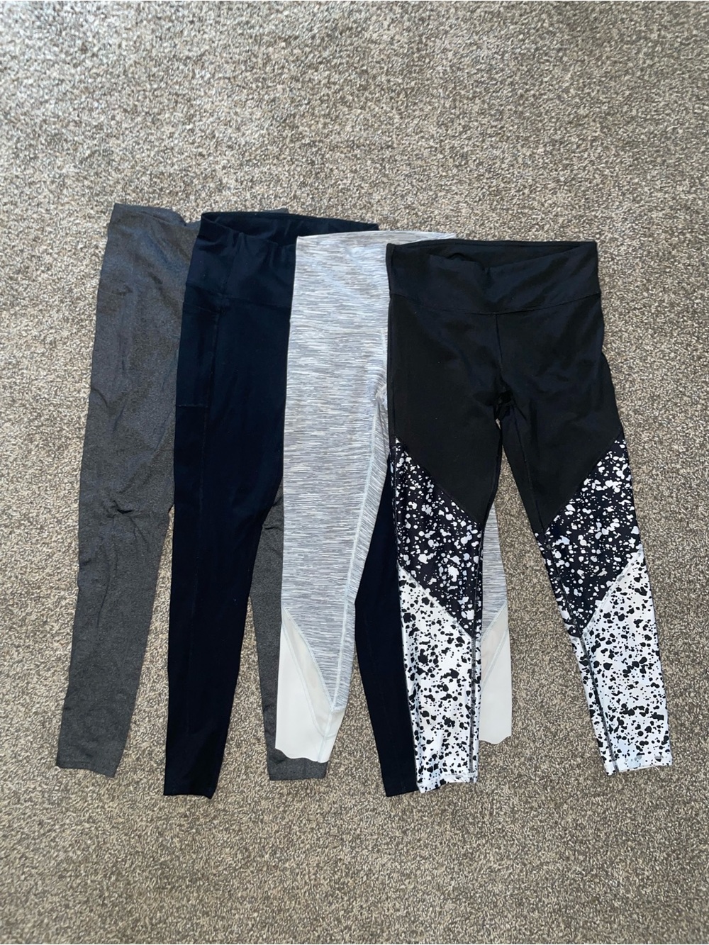 Bundle of 4 Small Womenswear Leggings.